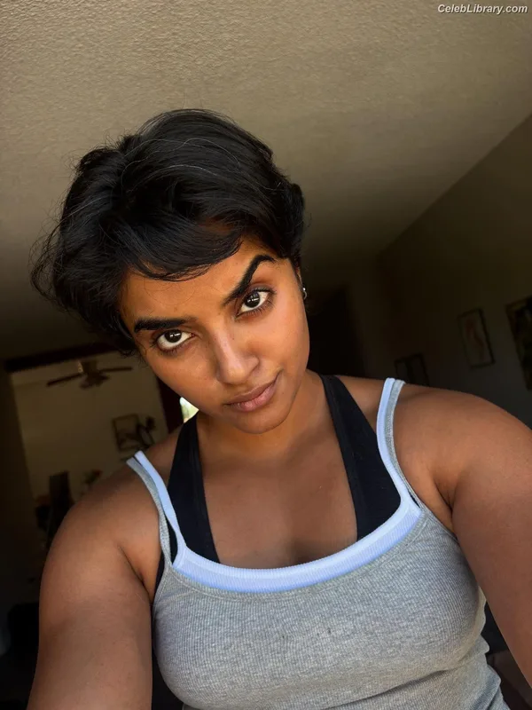 Sahana Srinivasan photo 1 of 54