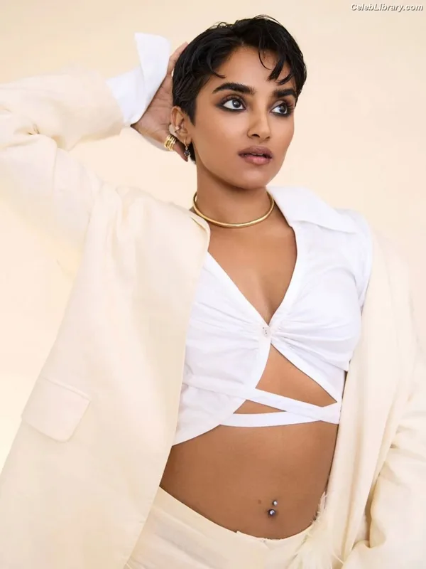 Sahana Srinivasan photo 3 of 54