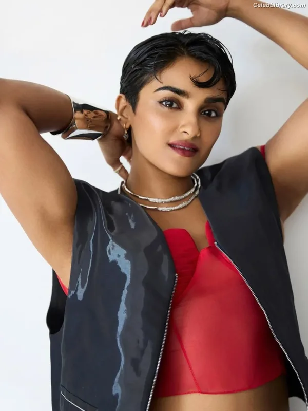 Sahana Srinivasan photo 4 of 54