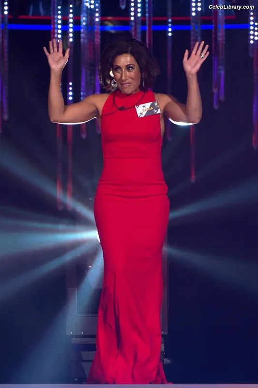 Saira Khan photo 21 of 142