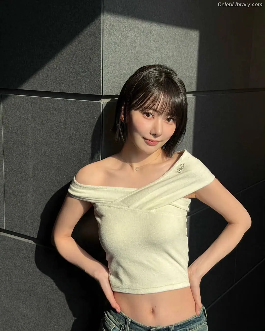 Sakura Miyawaki 宮脇 咲良  LESSERAFIM photo 7 of 729