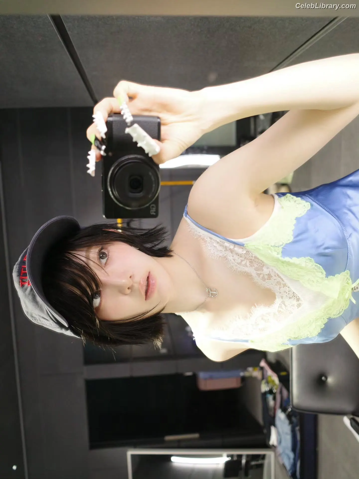 Sakura Miyawaki 宮脇 咲良  LESSERAFIM photo 9 of 729