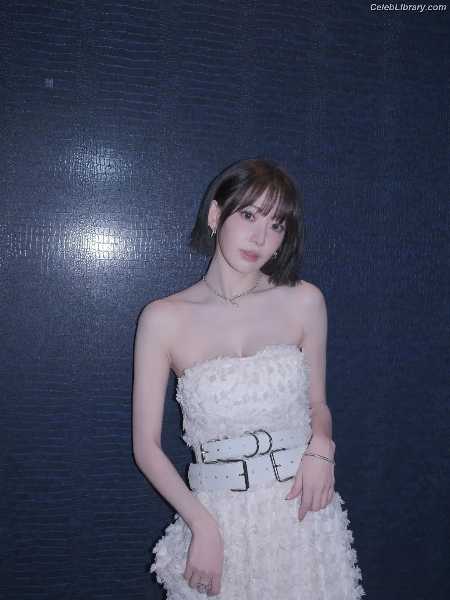 Sakura Miyawaki 宮脇 咲良 LESSERAFIM photo 2 of 729