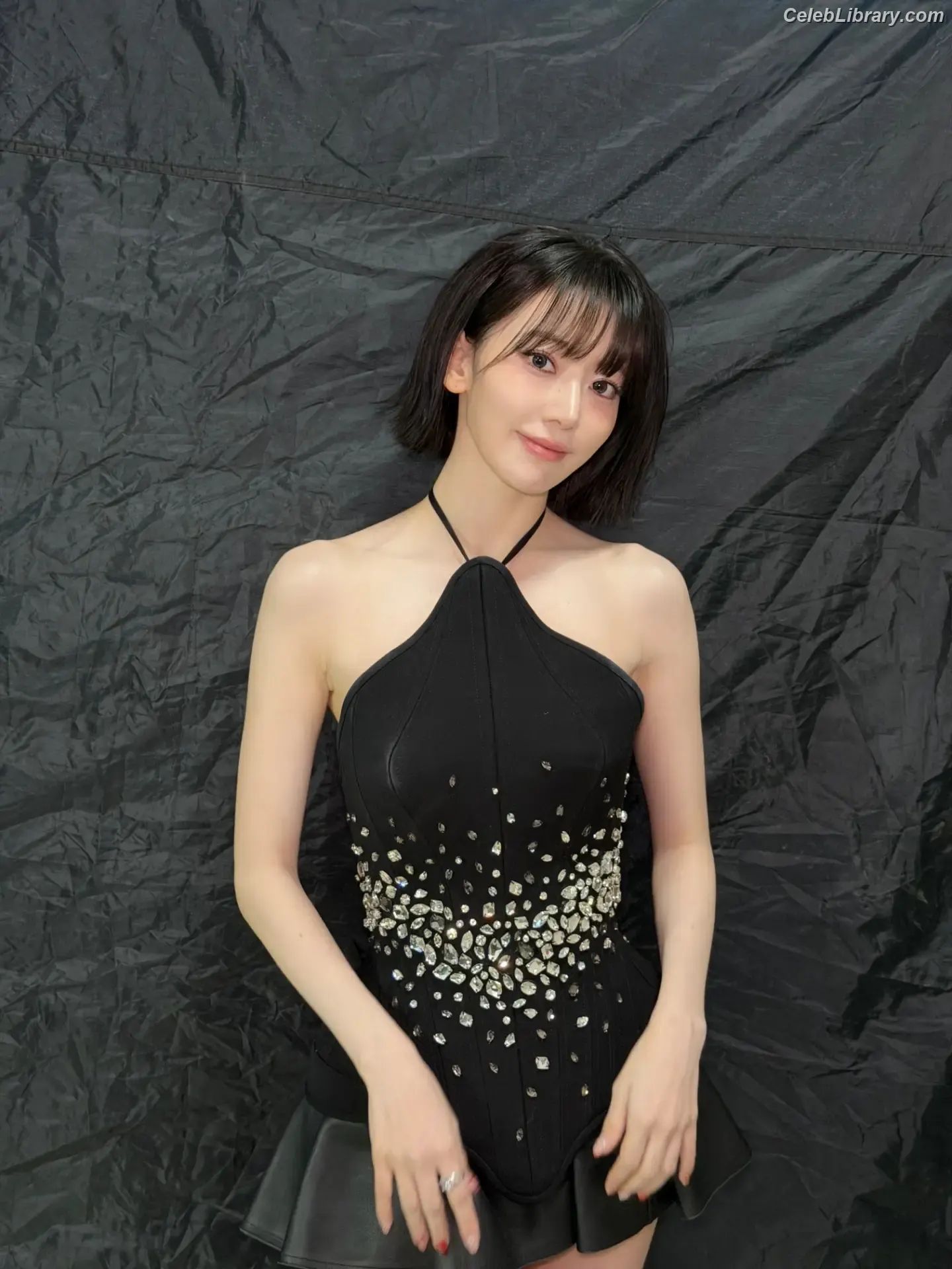 Sakura Miyawaki 宮脇 咲良 LESSERAFIM photo 4 of 729