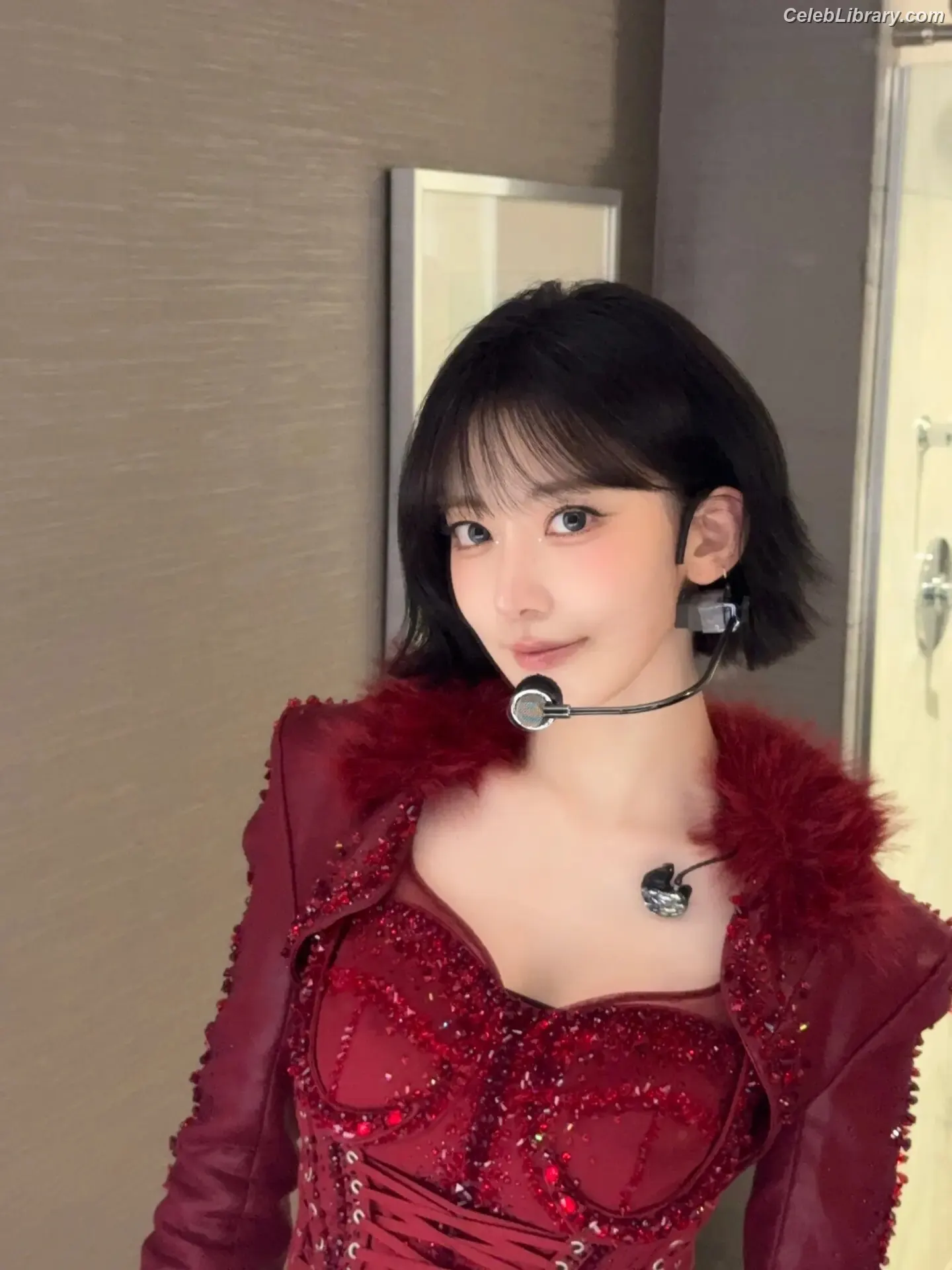 Sakura Miyawaki 宮脇 咲良 LESSERAFIM photo 19 of 729