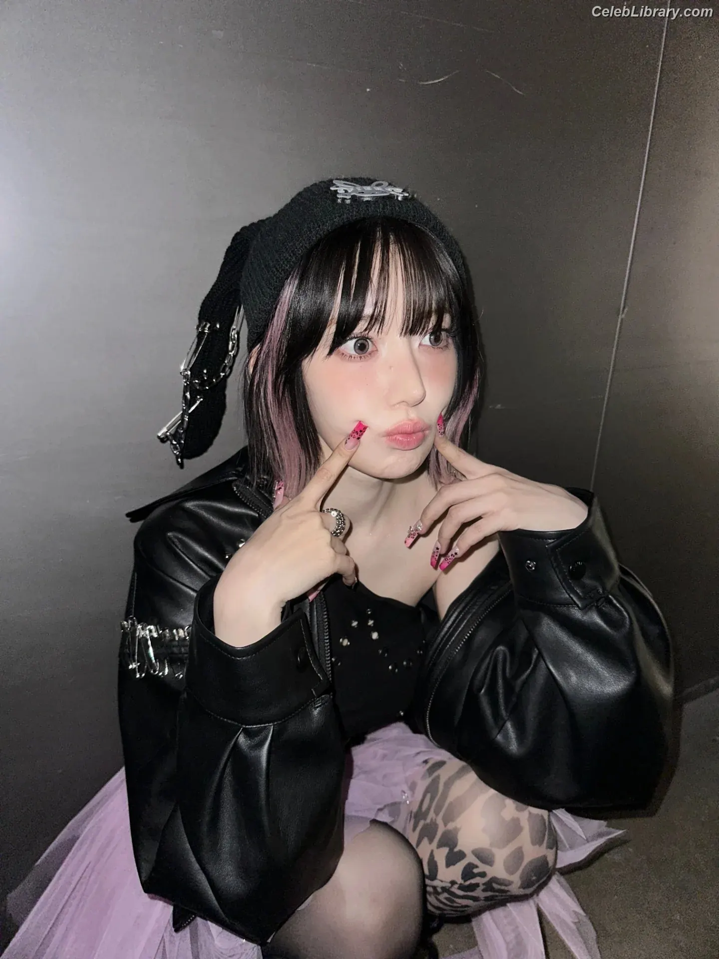 Sakura Miyawaki 宮脇 咲良 LESSERAFIM photo 13 of 729