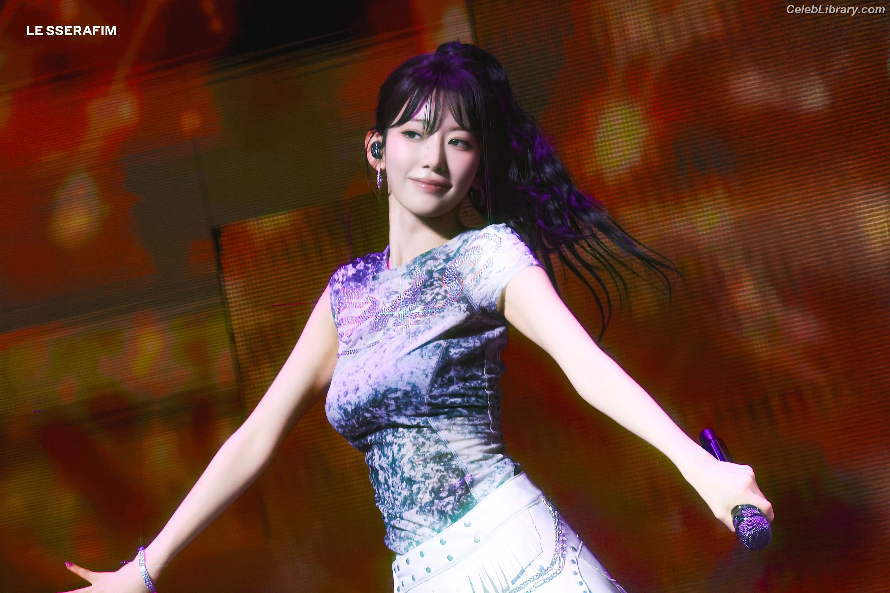 Sakura Miyawaki 宮脇 咲良  LESSERAFIM photo 21 of 729