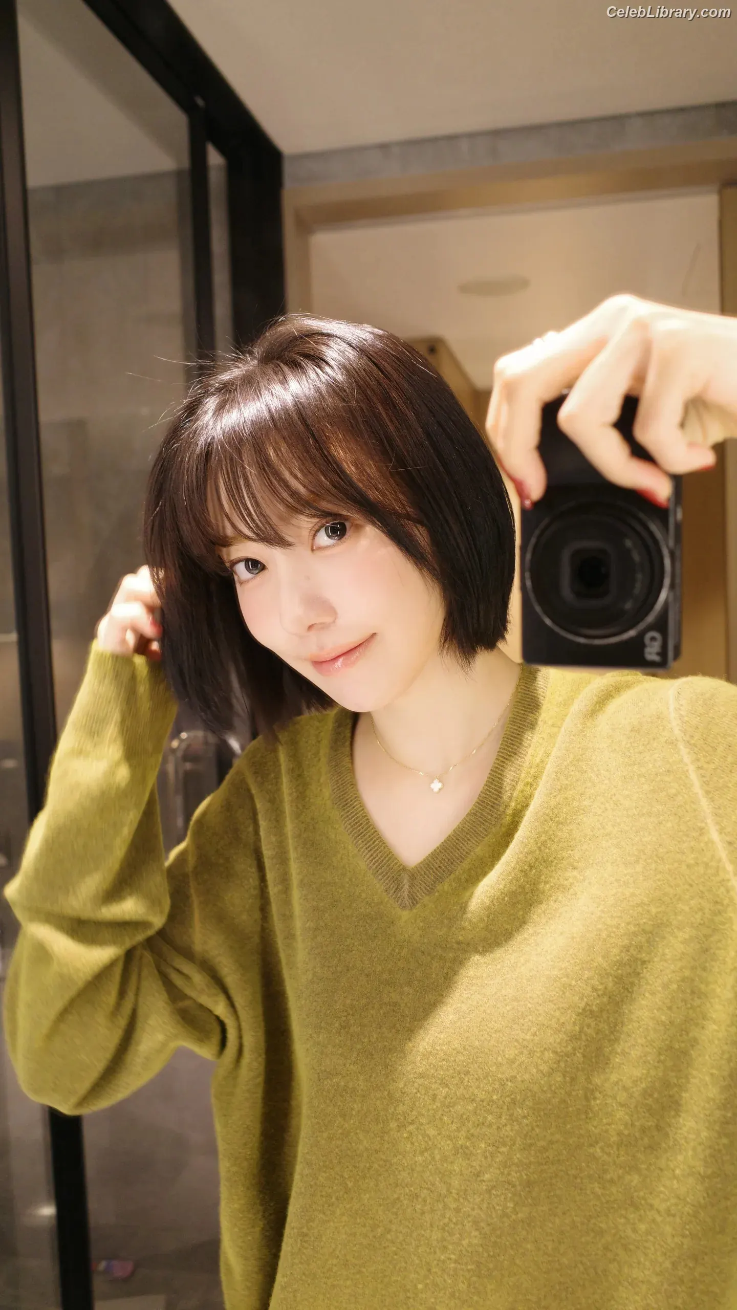 Sakura Miyawaki 宮脇 咲良  LESSERAFIM photo 6 of 729