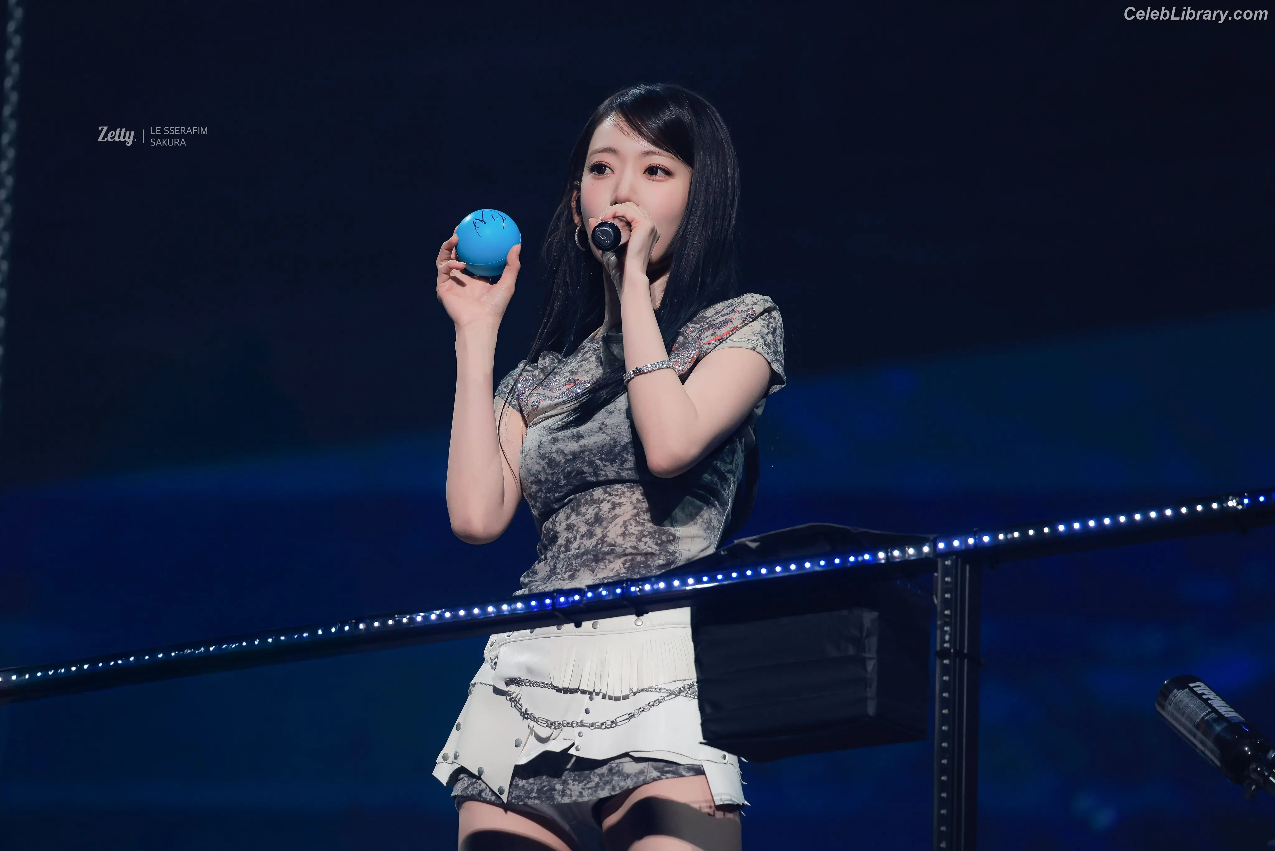 Sakura Miyawaki 宮脇 咲良  LESSERAFIM photo 22 of 729