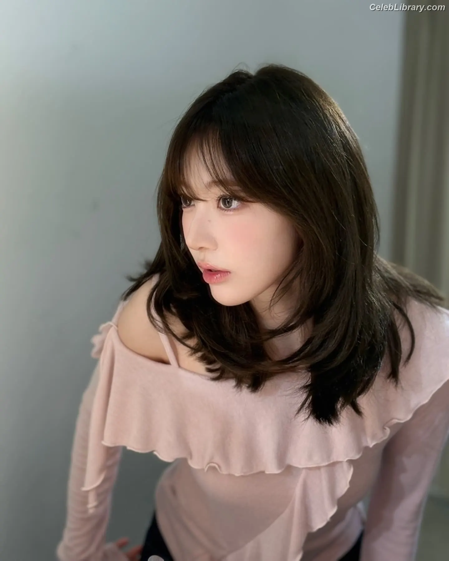 Sakura Miyawaki 宮脇 咲良 LESSERAFIM photo 1 of 729