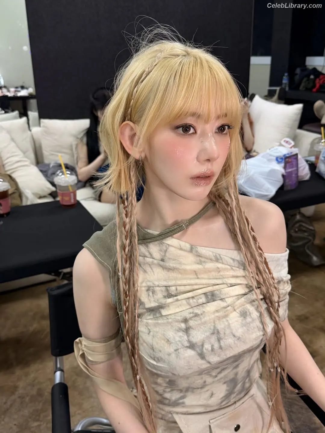 Sakura Miyawaki 宮脇 咲良 LESSERAFIM photo 6 of 729