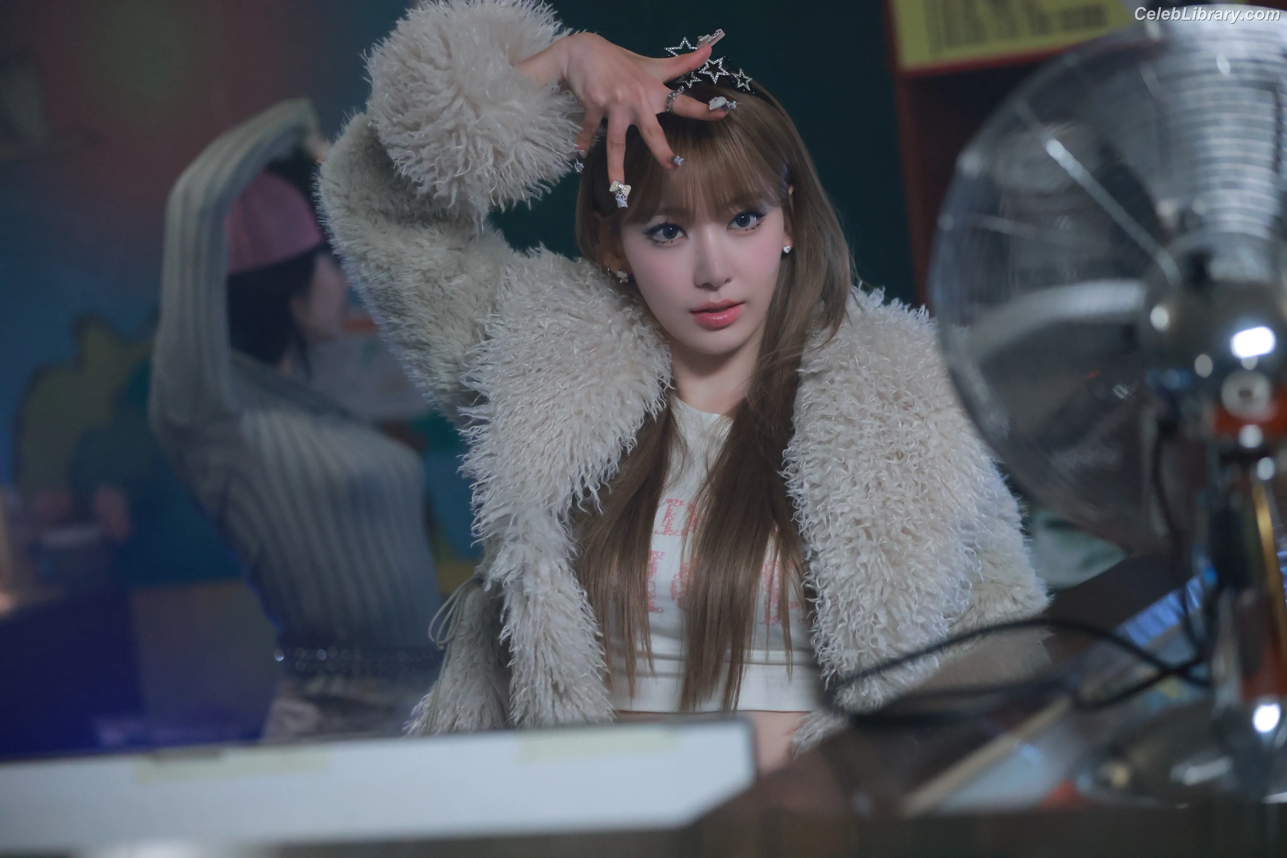 Sakura Miyawaki 宮脇 咲良 LESSERAFIM photo 10 of 729