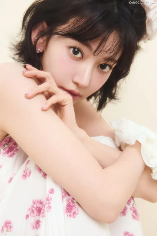 Sakura Miyawaki 宮脇 咲良 LESSERAFIM photo 3 of 730