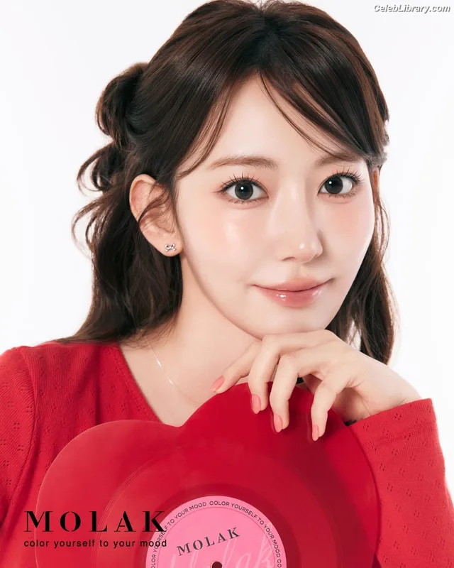 Sakura Miyawaki 宮脇 咲良 LESSERAFIM photo 8 of 730