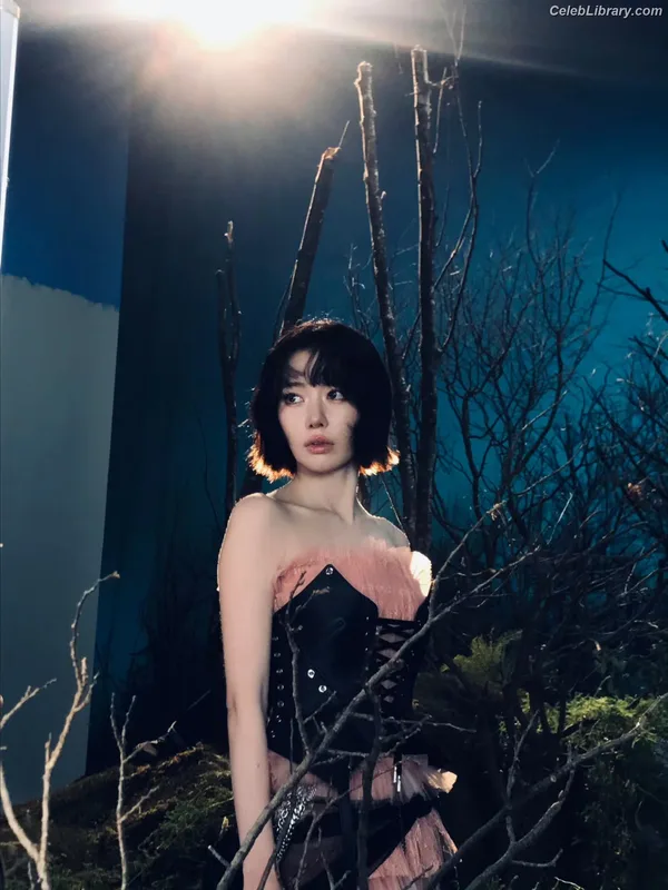 Sakura Miyawaki 宮脇 咲良 LESSERAFIM photo 16 of 730