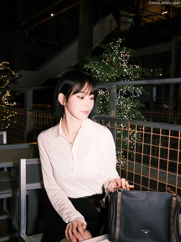 Sakura Miyawaki 宮脇 咲良  LESSERAFIM photo 11 of 730