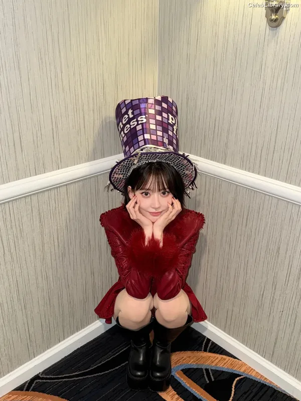 Sakura Miyawaki 宮脇 咲良  LESSERAFIM photo 17 of 730