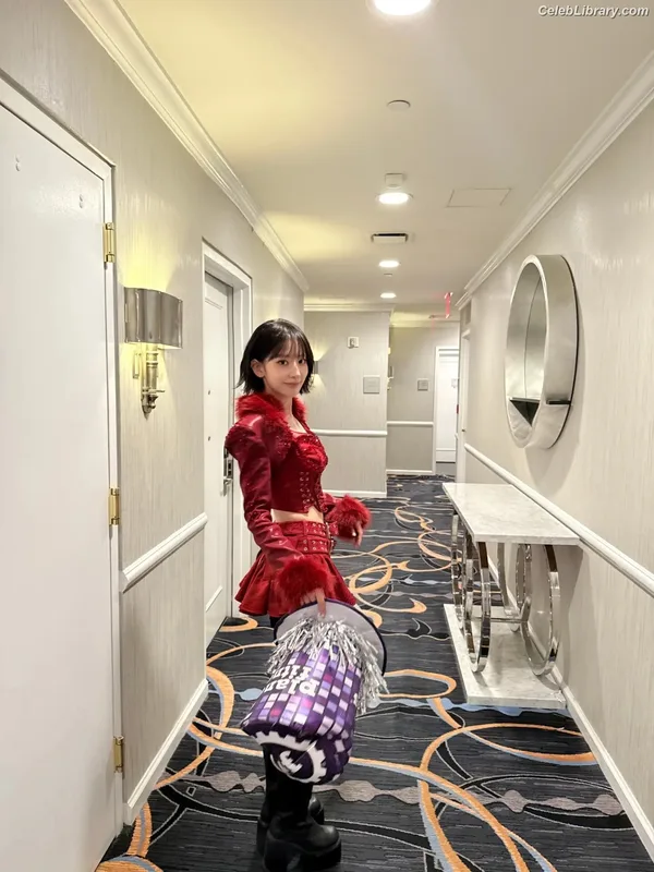 Sakura Miyawaki 宮脇 咲良  LESSERAFIM photo 22 of 730