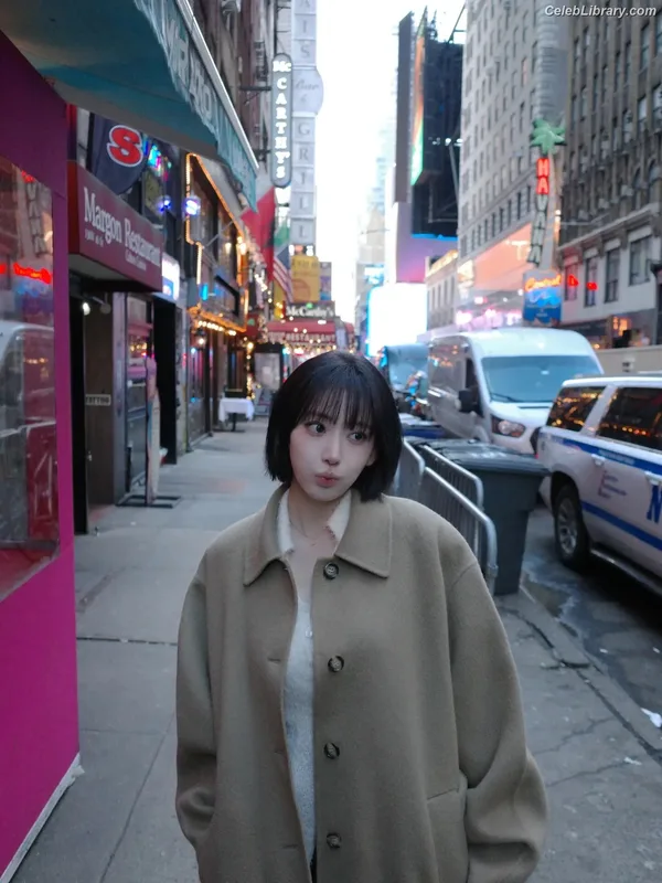 Sakura Miyawaki 宮脇 咲良 LESSERAFIM photo 3 of 730