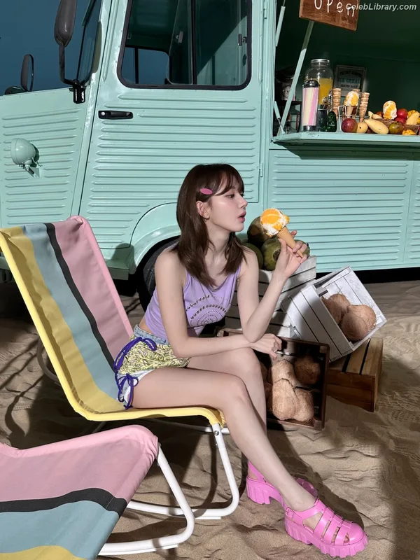 Sakura Miyawaki 宮脇 咲良  LESSERAFIM photo 21 of 730