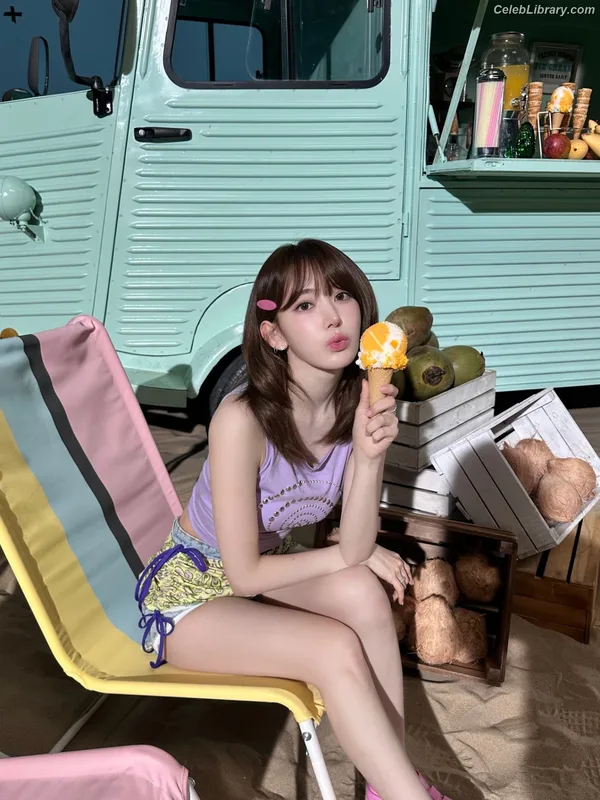 Sakura Miyawaki 宮脇 咲良  LESSERAFIM photo 22 of 730