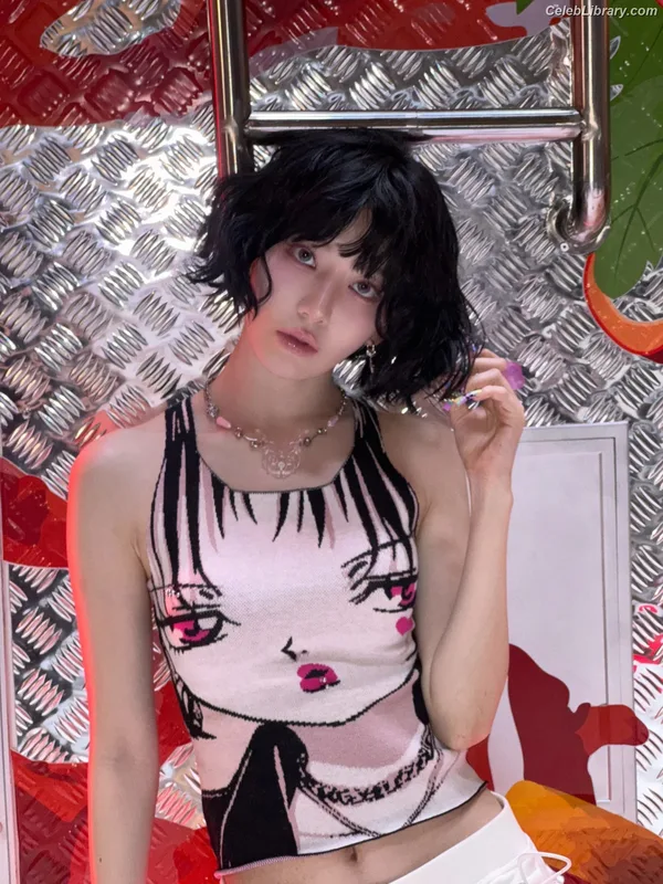 Sakura Miyawaki 宮脇 咲良  LESSERAFIM photo 24 of 730