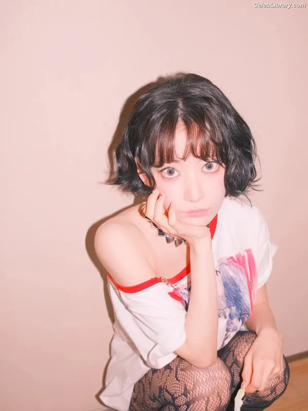 Sakura Miyawaki 宮脇 咲良  LESSERAFIM photo 22 of 730