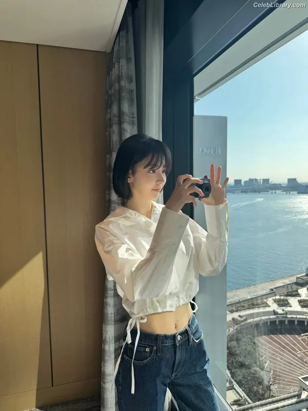 Sakura Miyawaki 宮脇 咲良  LESSERAFIM photo 12 of 730