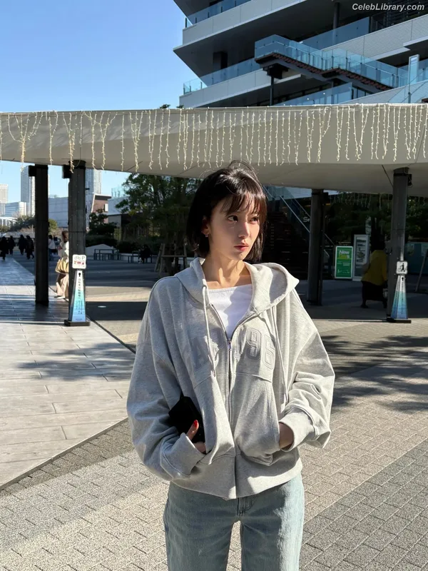 Sakura Miyawaki 宮脇 咲良  LESSERAFIM photo 16 of 730