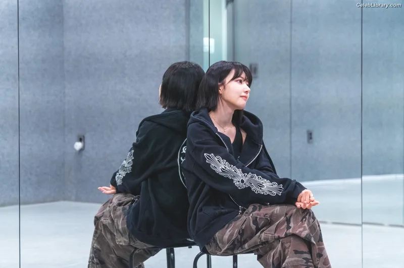 Sakura Miyawaki 宮脇 咲良  LESSERAFIM photo 7 of 730