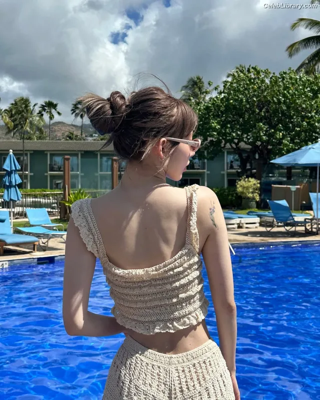 Sakura Miyawaki 宮脇 咲良  LESSERAFIM photo 16 of 730
