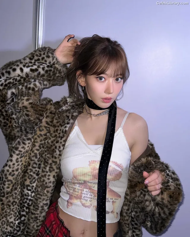 Sakura Miyawaki 宮脇 咲良 LESSERAFIM photo 9 of 730