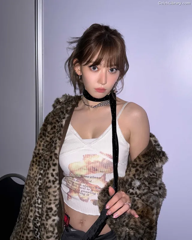 Sakura Miyawaki 宮脇 咲良 LESSERAFIM photo 10 of 730