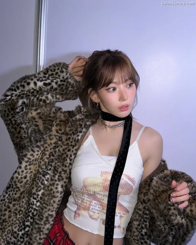 Sakura Miyawaki 宮脇 咲良 LESSERAFIM photo 18 of 730