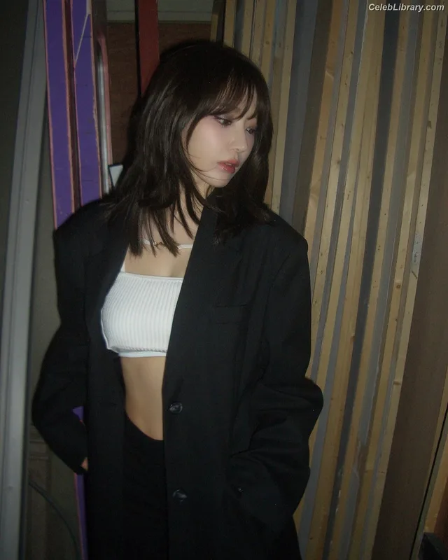 Sakura Miyawaki 宮脇 咲良 LESSERAFIM photo 11 of 730