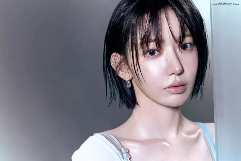 Sakura Miyawaki 宮脇 咲良 LESSERAFIM photo 23 of 730