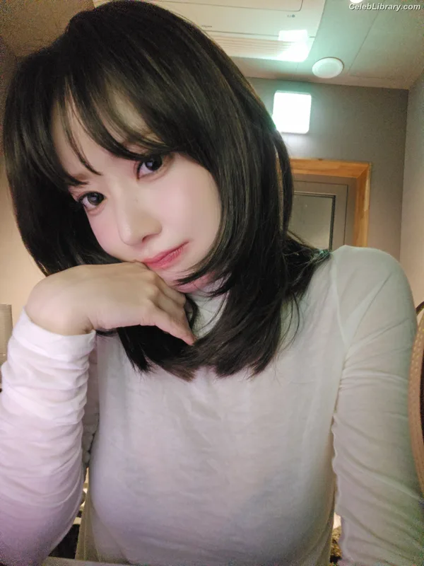 Sakura Miyawaki 宮脇 咲良 LESSERAFIM photo 12 of 730
