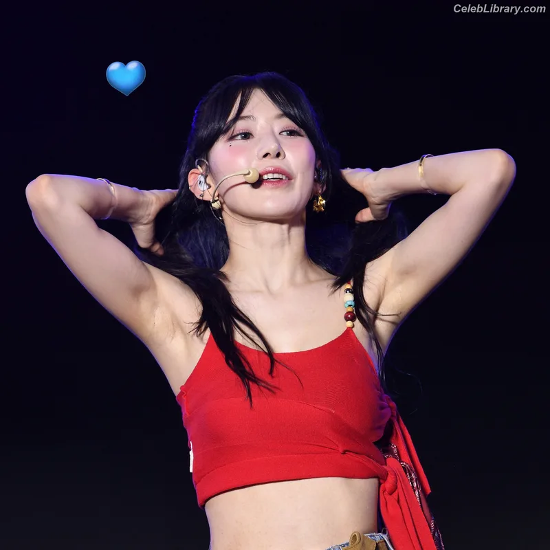 Sakura Miyawaki 宮脇 咲良  LESSERAFIM photo 16 of 730