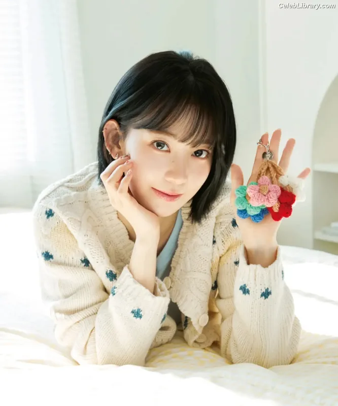 Sakura Miyawaki 宮脇 咲良  LESSERAFIM photo 19 of 730