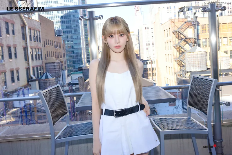 Sakura Miyawaki 宮脇 咲良  LESSERAFIM photo 3 of 730