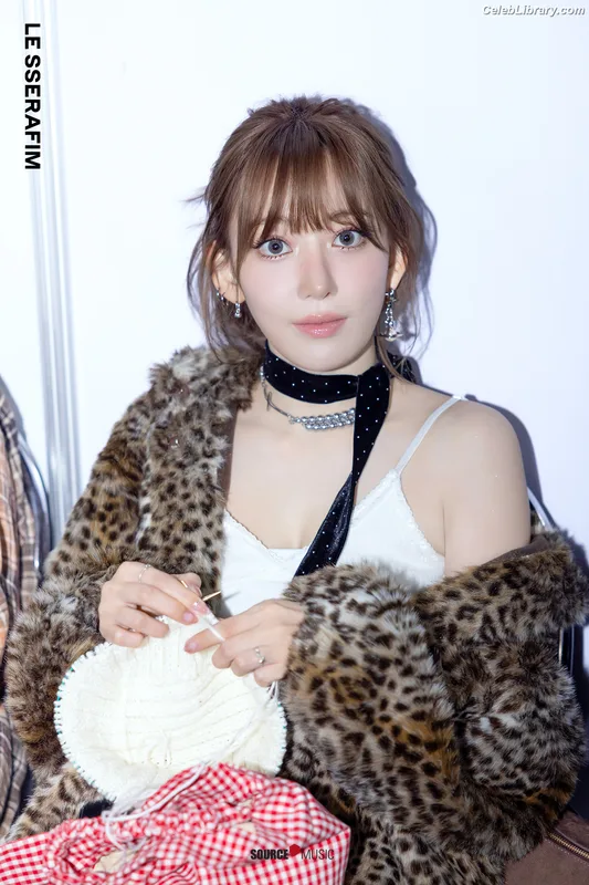 Sakura Miyawaki 宮脇 咲良  LESSERAFIM photo 6 of 730