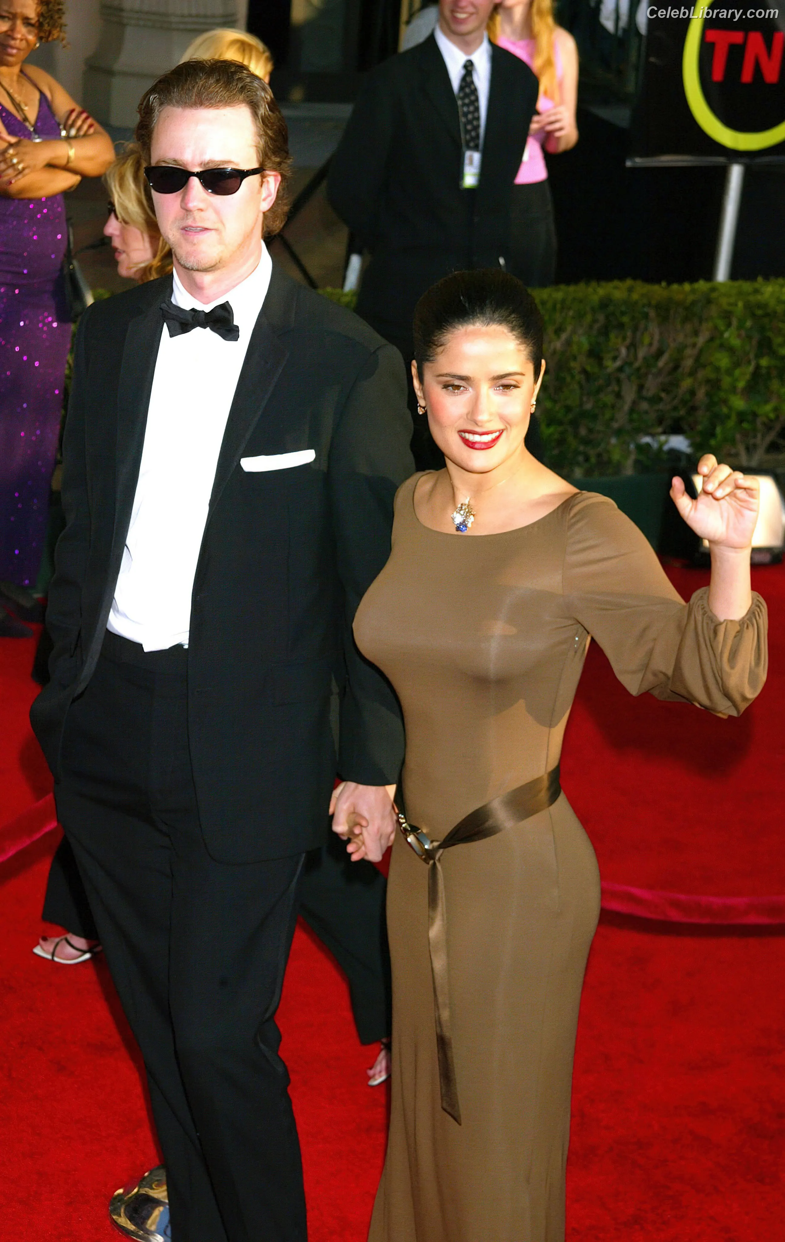 Salma Hayek photo 2 of 3054