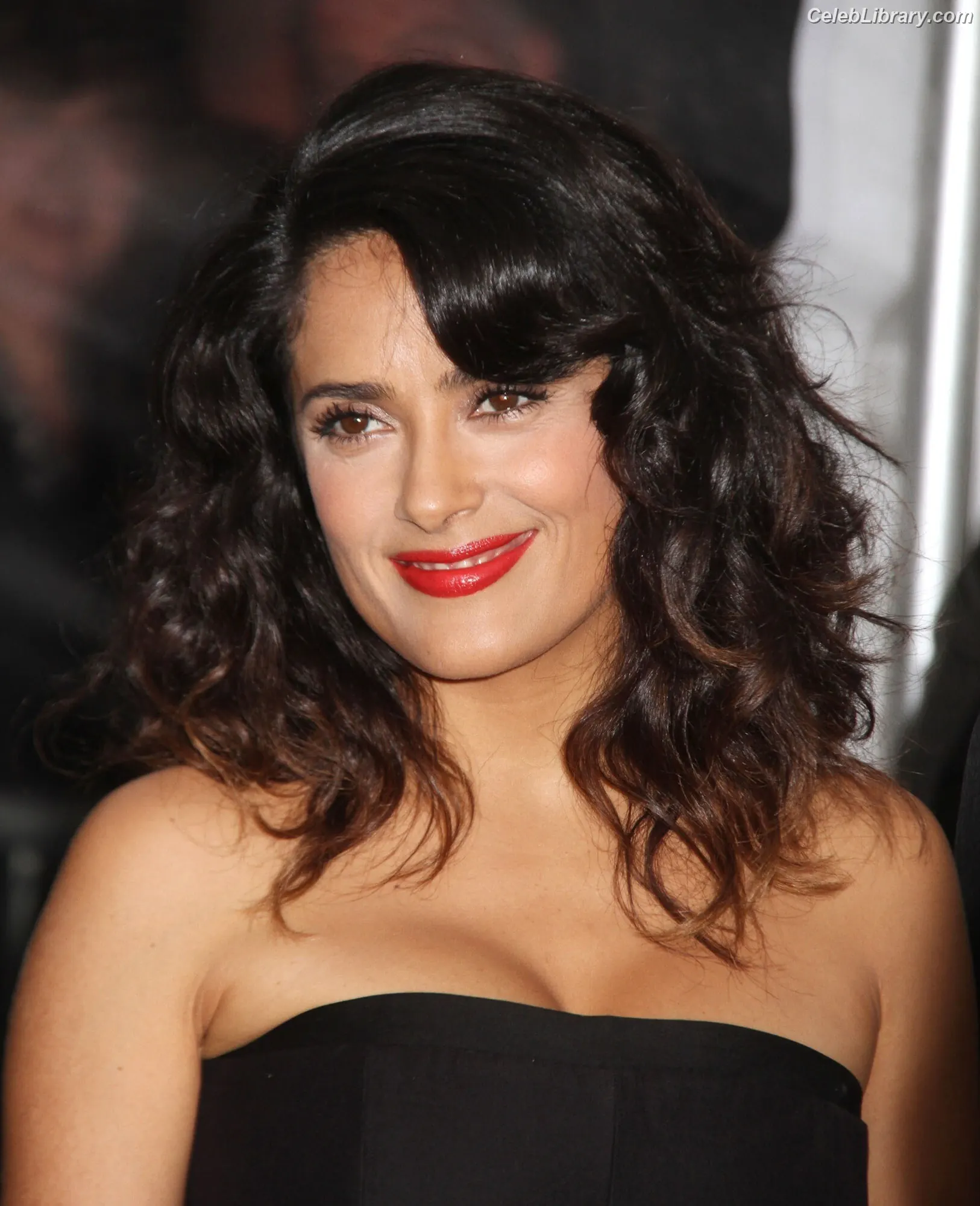Salma Hayek photo 13 of 3054