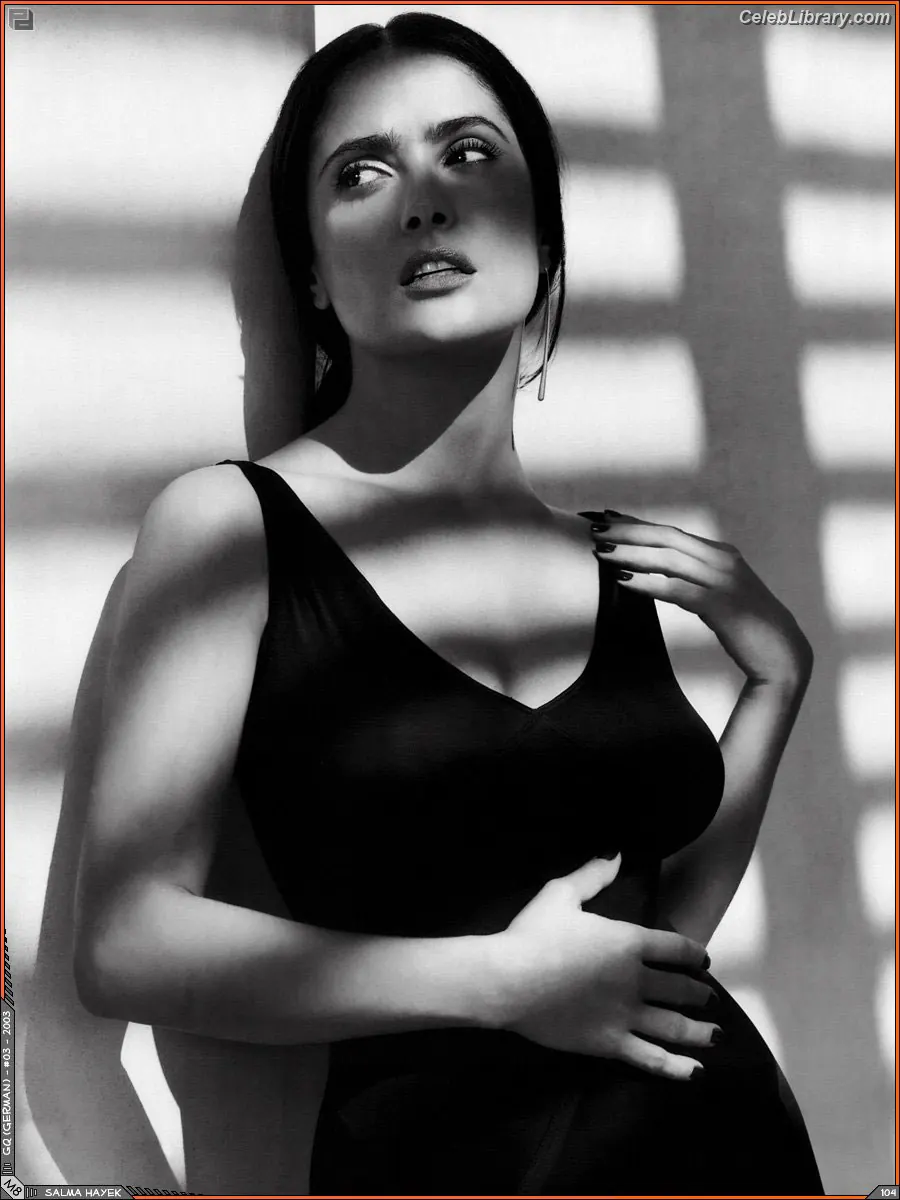 Salma Hayek photo 1 of 3054