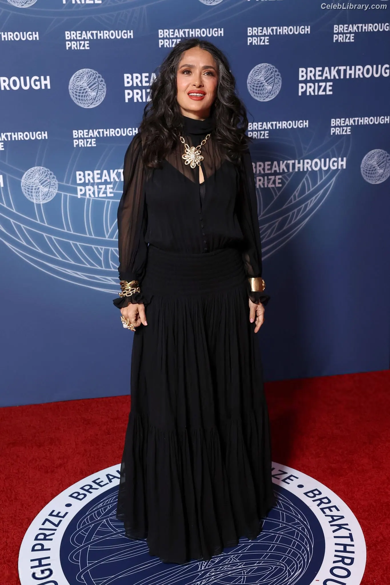 Salma Hayek photo 19 of 3054