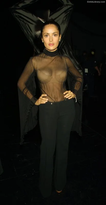Salma Hayek photo 15 of 3053