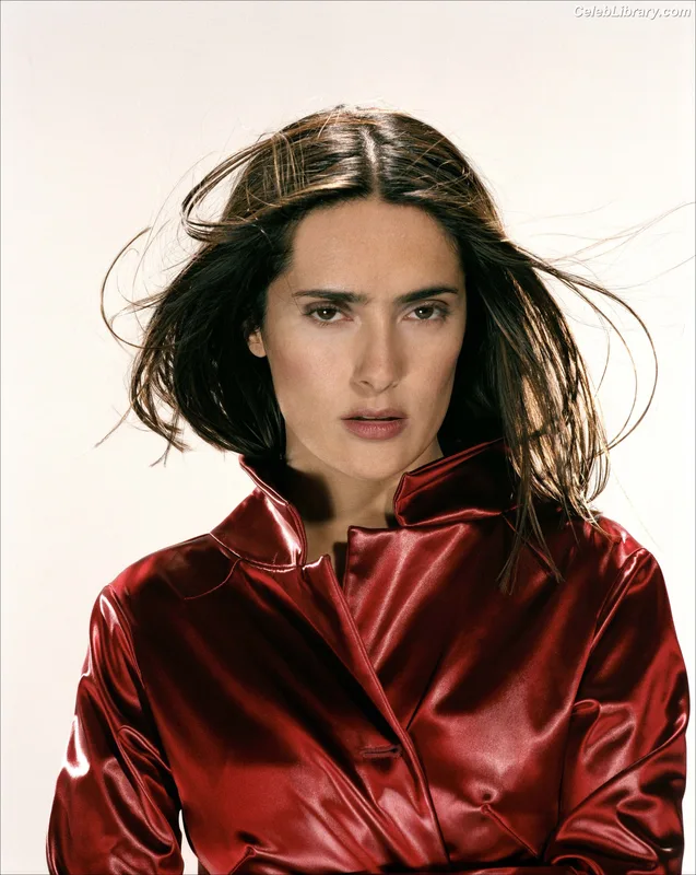 Salma Hayek photo 19 of 3053