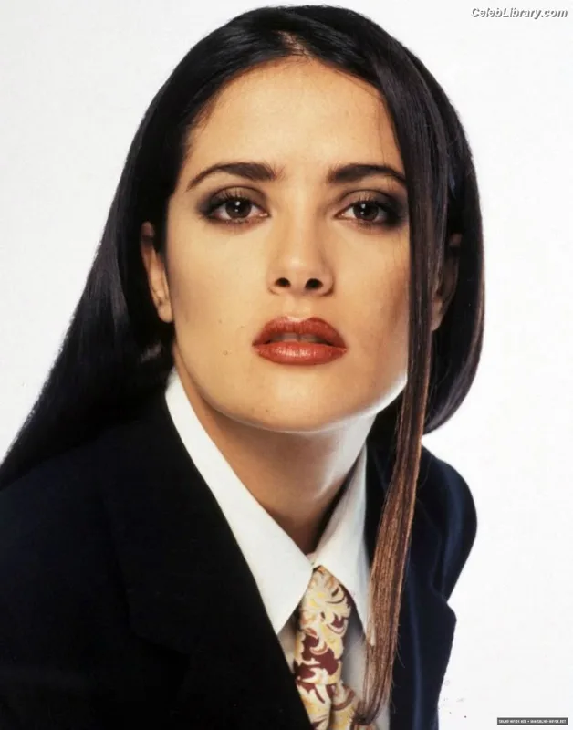 Salma Hayek photo 21 of 3053