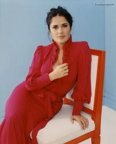 Salma Hayek photo 1 of 3053