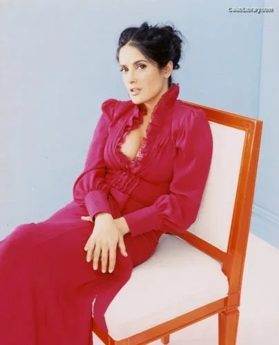 Salma Hayek photo 3 of 3053